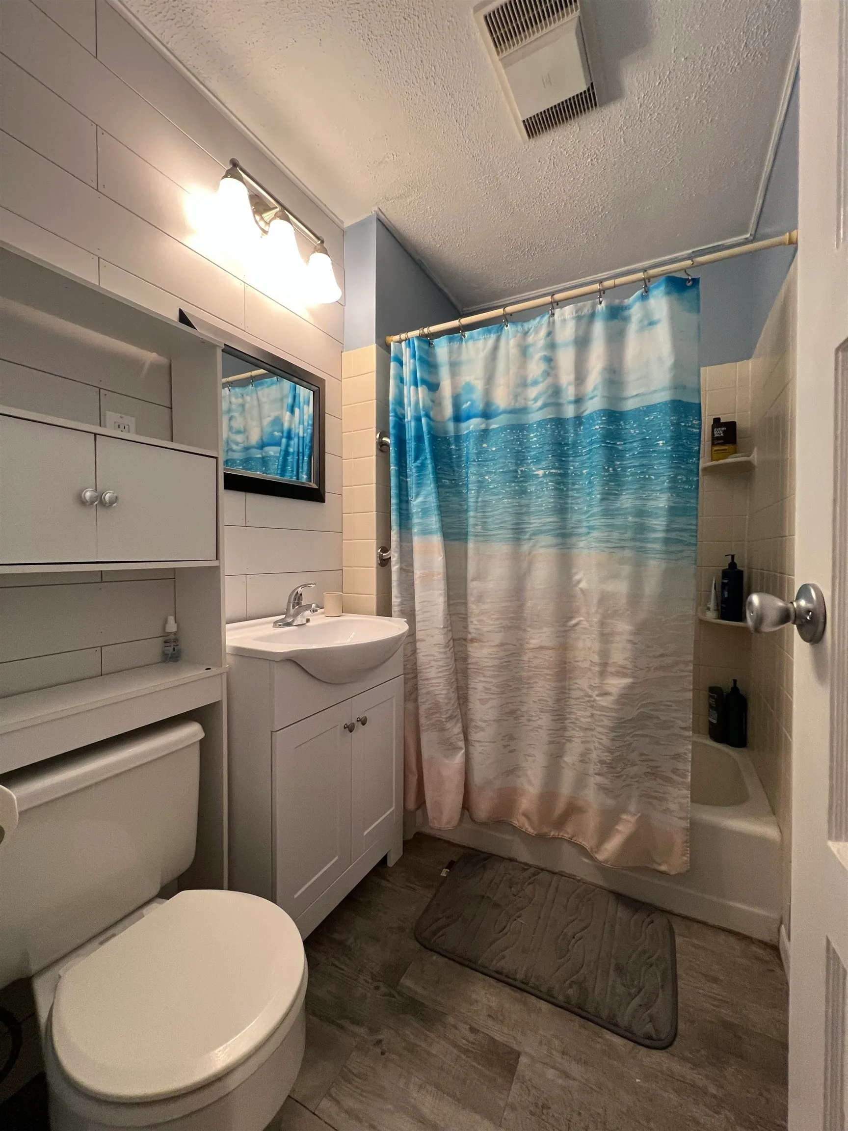 Winfield, Kansas 67156, United States, 2 Bedrooms Bedrooms, ,1 BathroomBathrooms,Residential,Active,169972