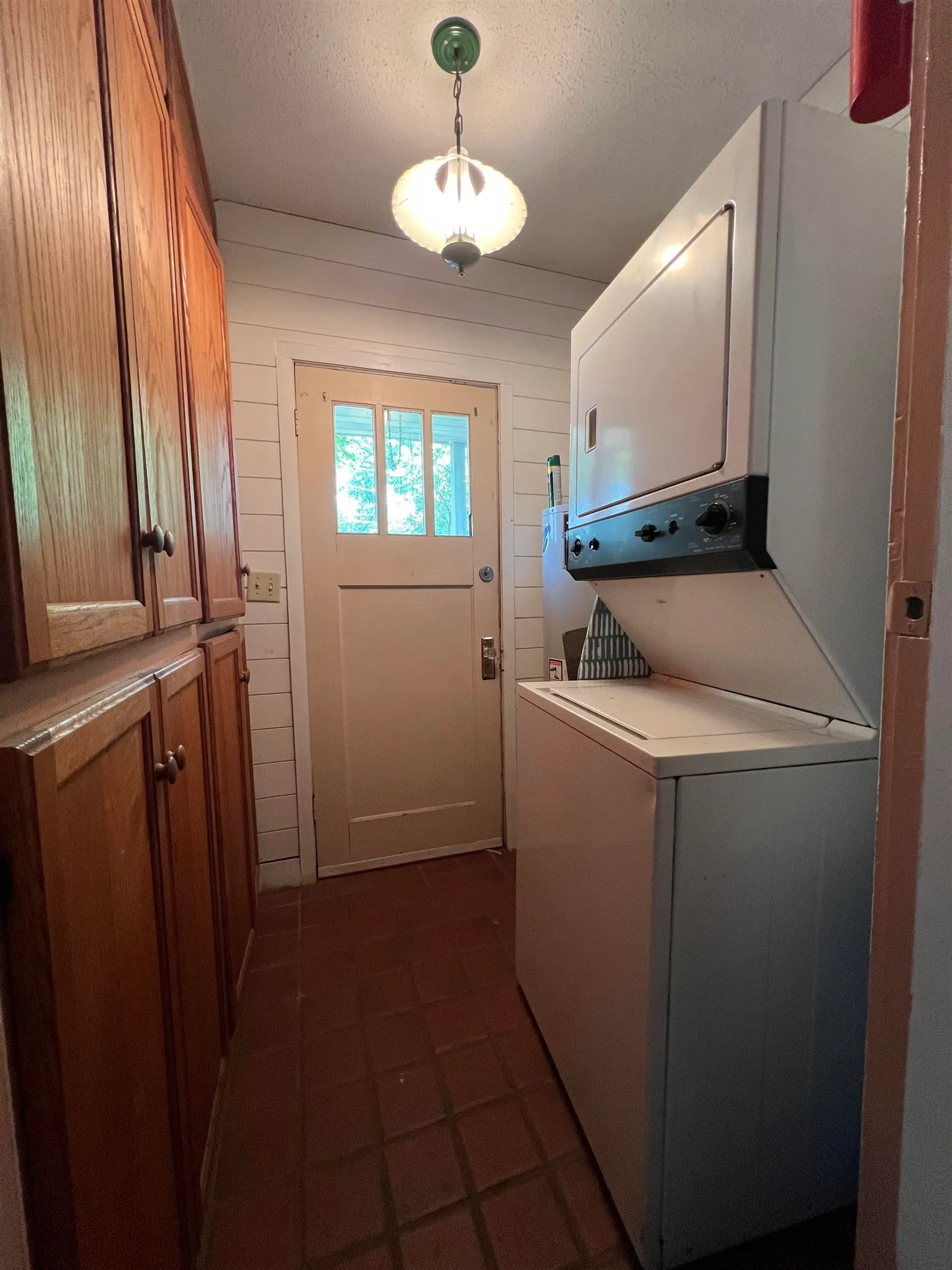 Winfield, Kansas 67156, United States, 2 Bedrooms Bedrooms, ,1 BathroomBathrooms,Residential,Active,169972