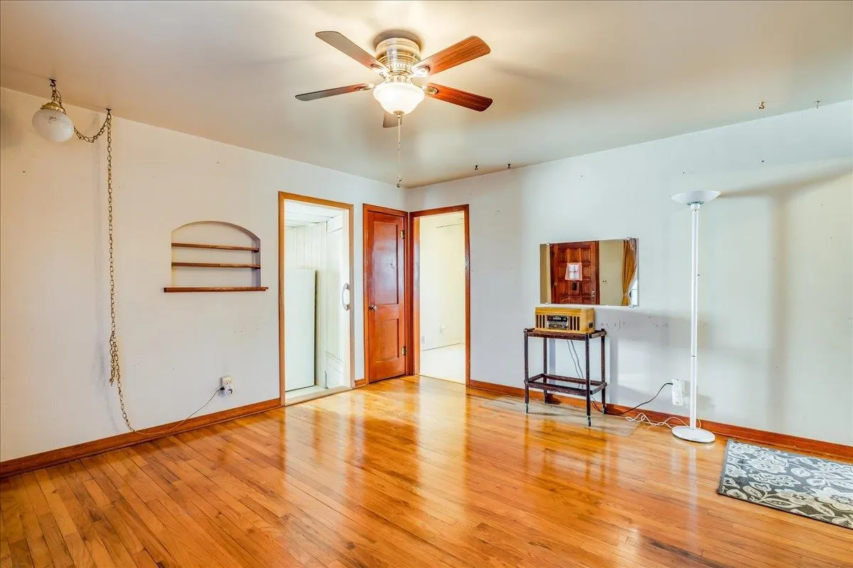 Wichita, Kansas 67211, United States, 2 Bedrooms Bedrooms, ,1 BathroomBathrooms,Residential,Active,84825