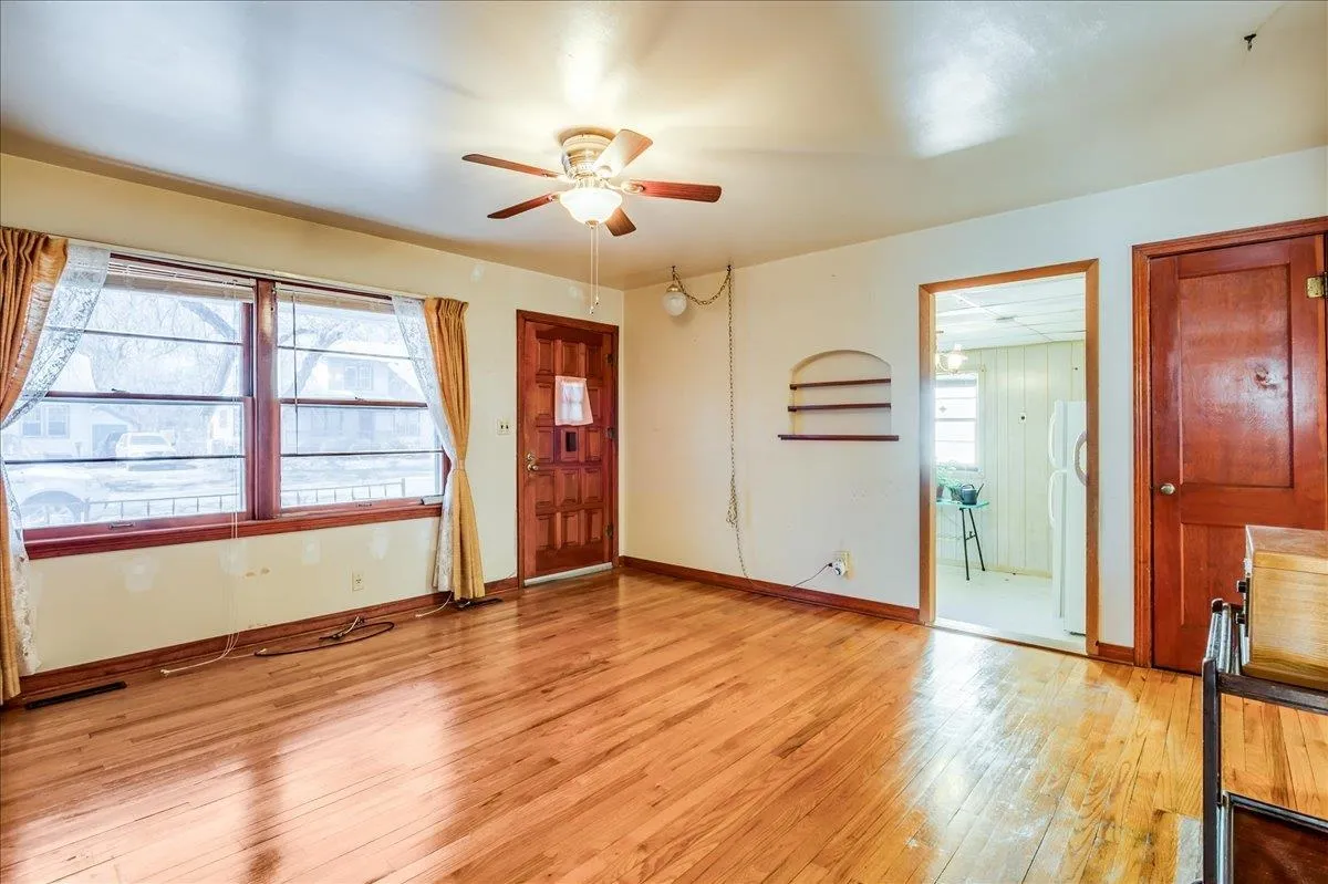 Wichita, Kansas 67211, United States, 2 Bedrooms Bedrooms, ,1 BathroomBathrooms,Residential,Active,84825