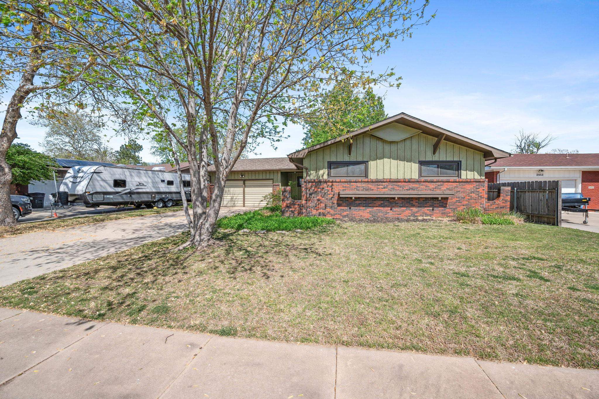 2444 S Bonn St, Wichita, Kansas image 4
