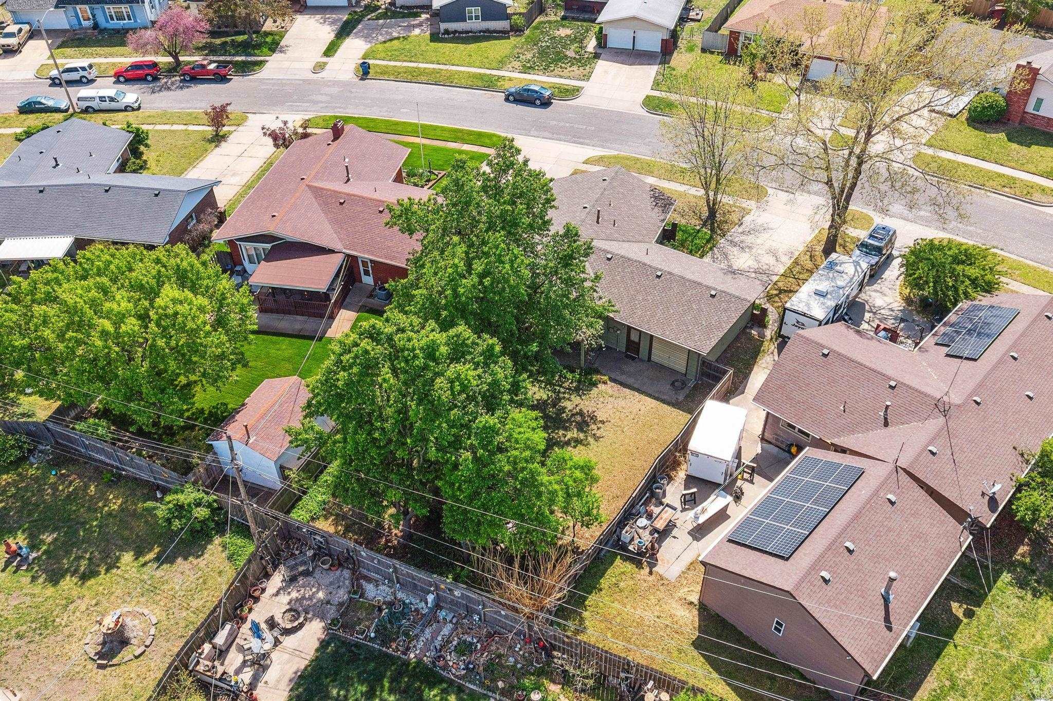 2444 S Bonn St, Wichita, Kansas image 34