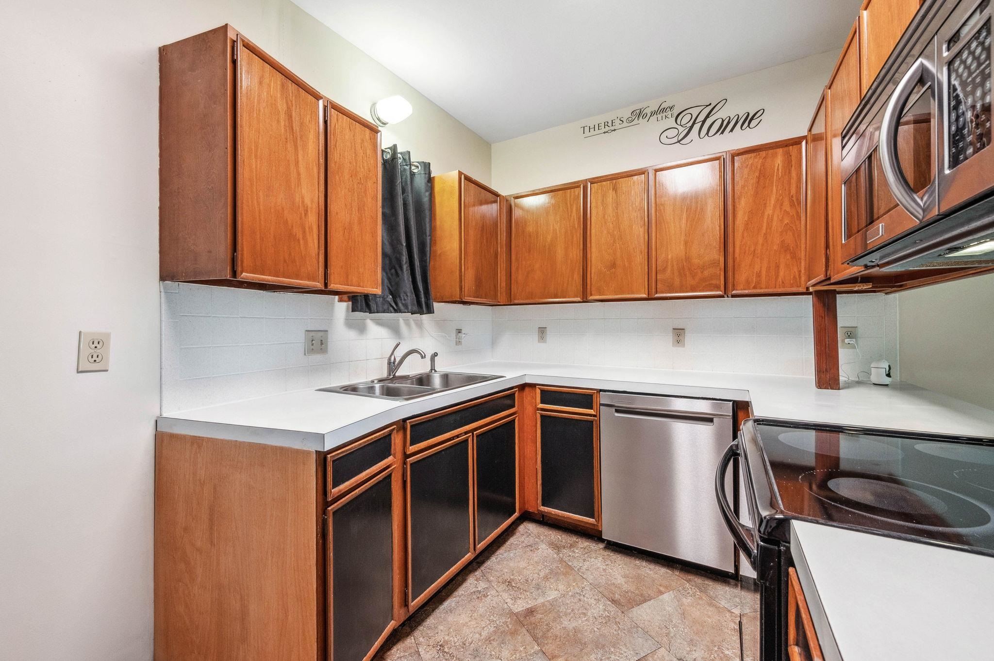 2444 S Bonn St, Wichita, Kansas image 15