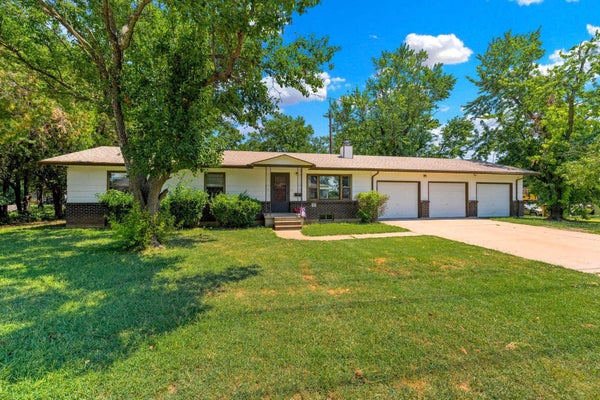515 S G ST, WELLINGTON, KS 67152 - Image 1411d63b579bdaa38e9fee2ffc8461a2/20082533