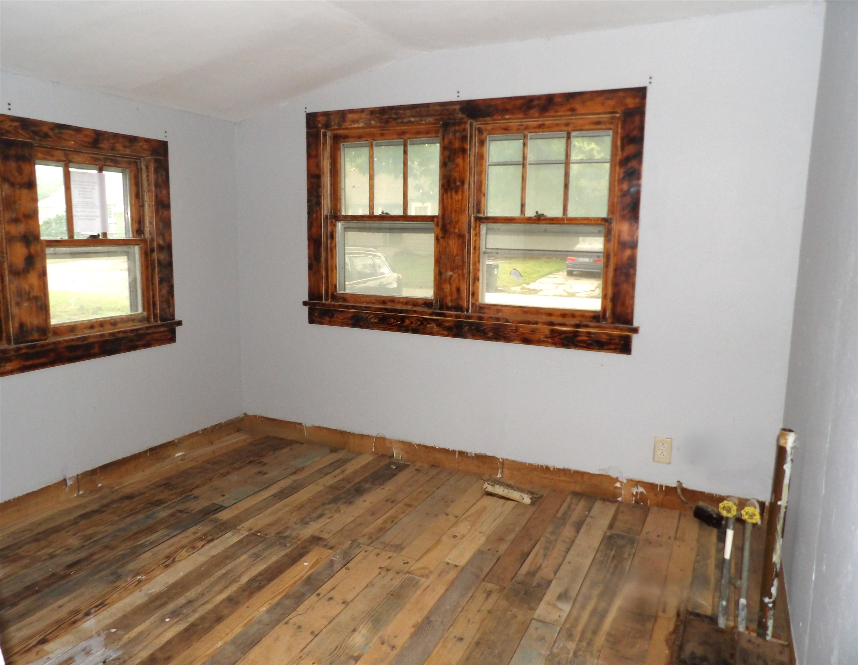 332 E 9th St, Hutchinson, Kansas image 13