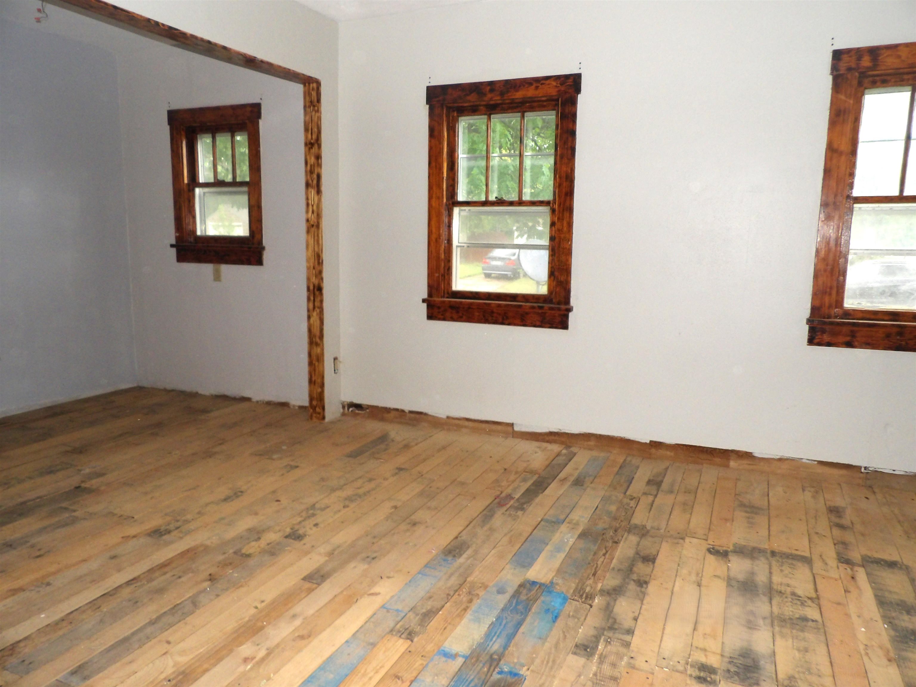 332 E 9th St, Hutchinson, Kansas image 6