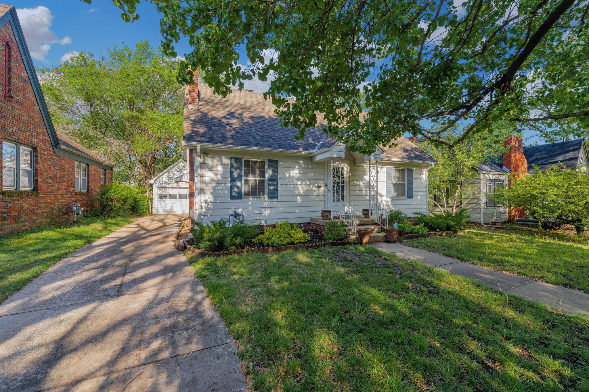 651 N Broadview Ave, Wichita, Kansas image 28