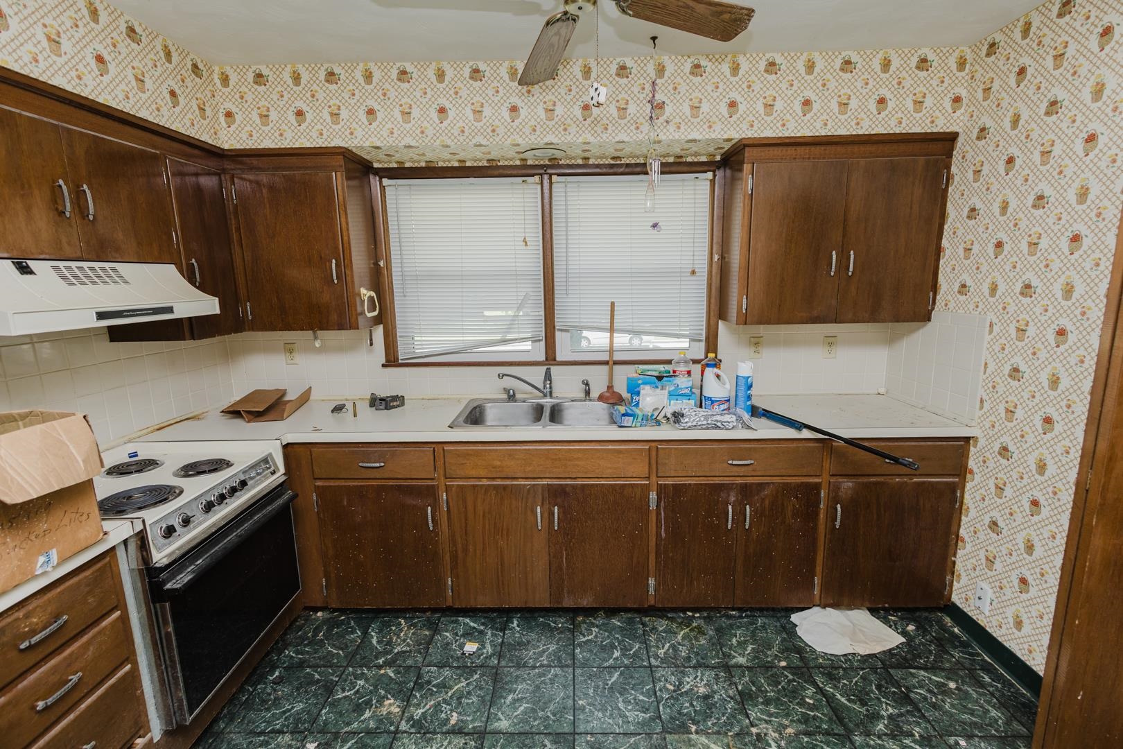 1814 S Mission Rd, Wichita, Kansas image 6