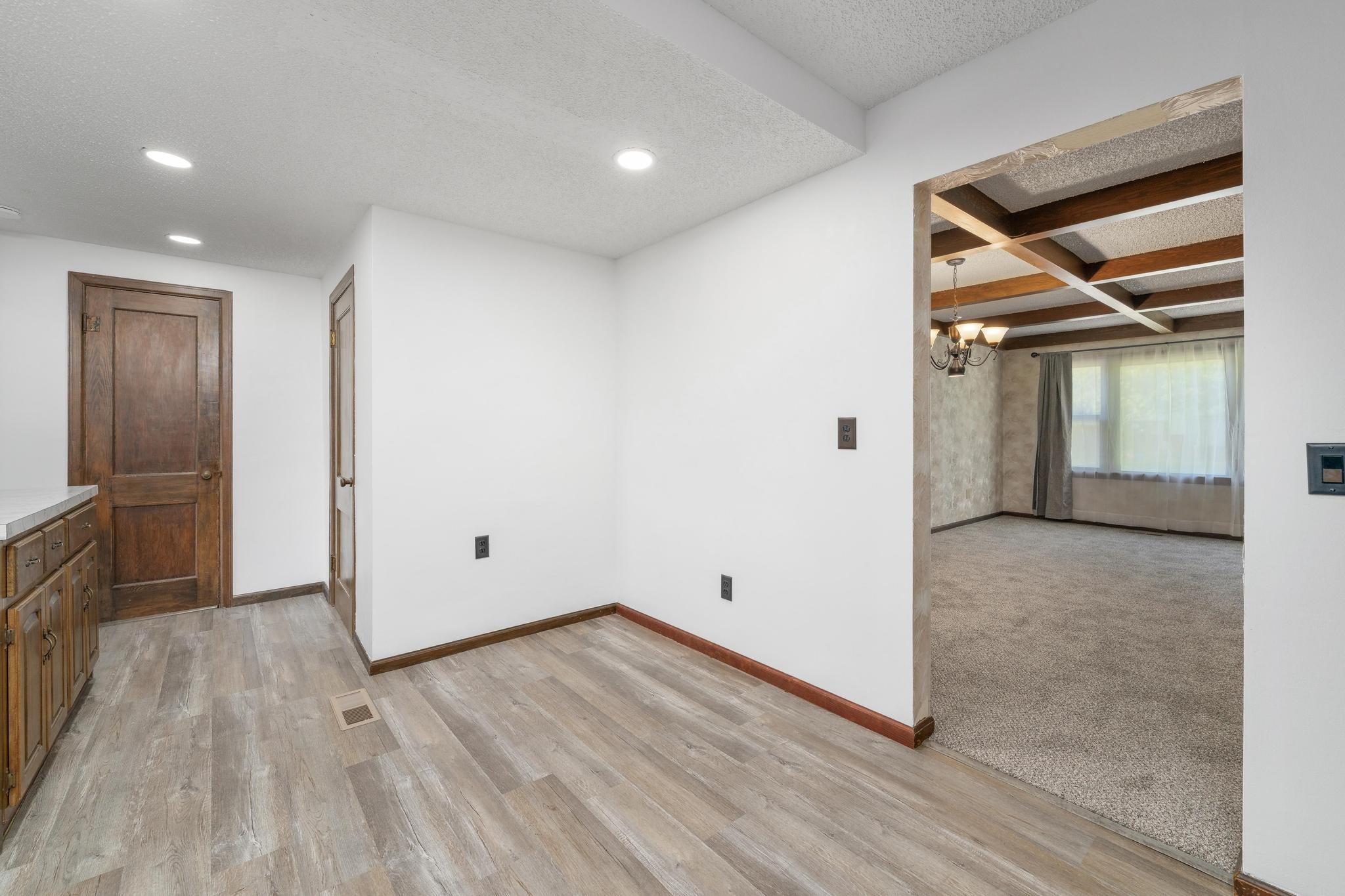 614 W 30th St S St, Wichita, Kansas image 15