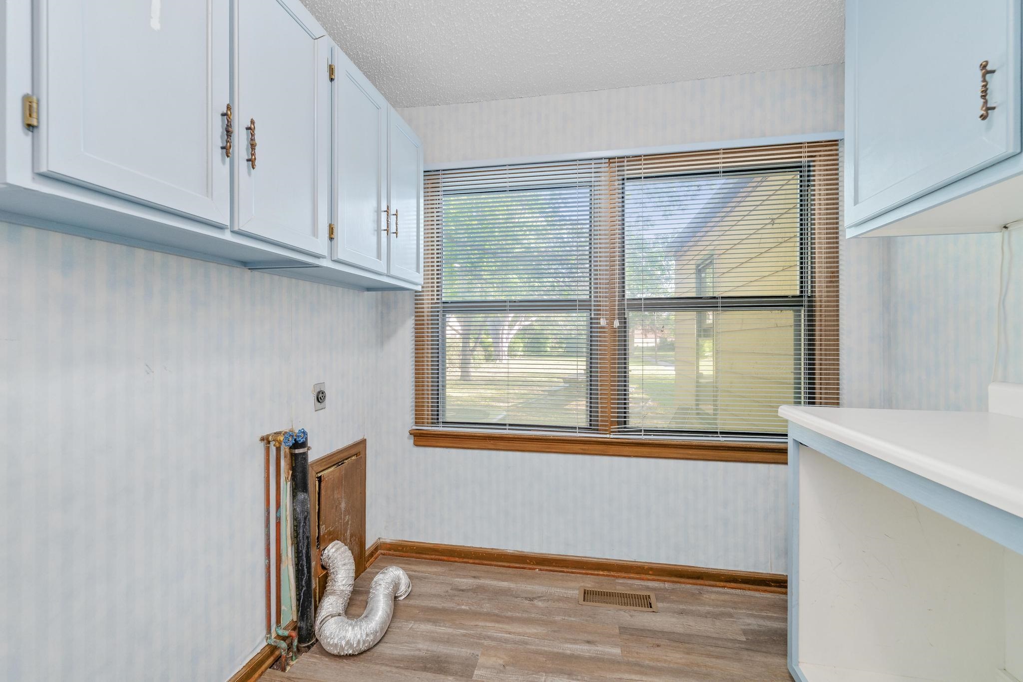 614 W 30th St S St, Wichita, Kansas image 25