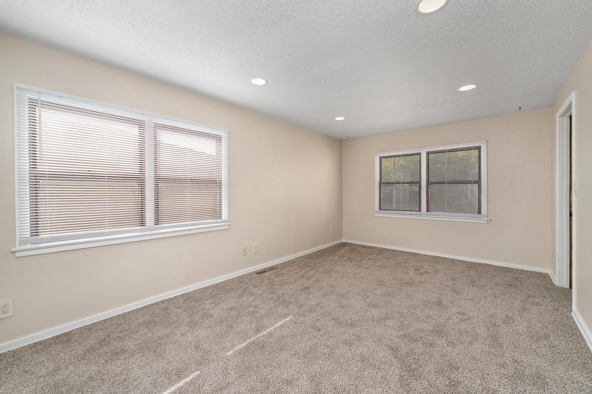 614 W 30th St S St, Wichita, Kansas image 19