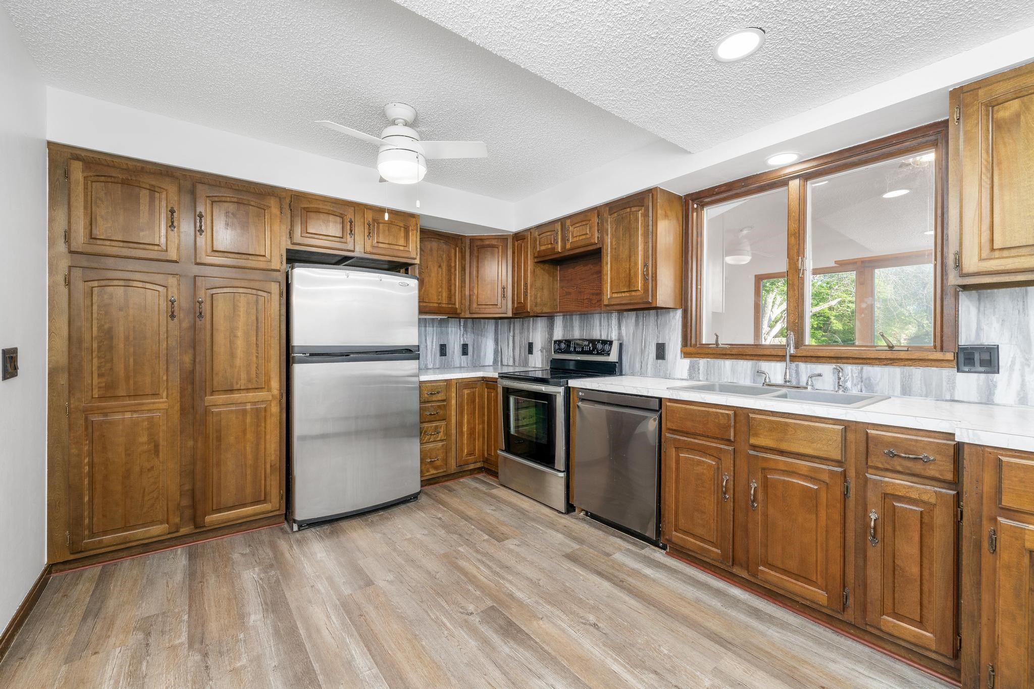 614 W 30th St S St, Wichita, Kansas image 12