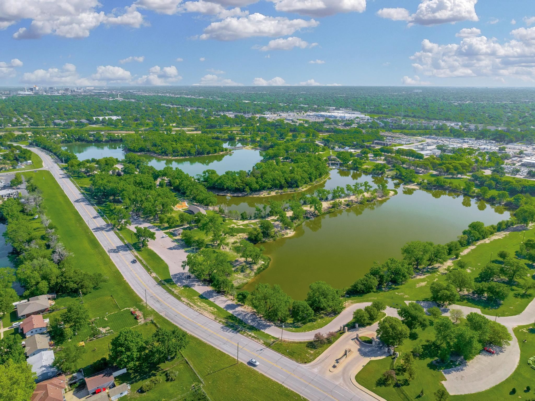 614 W 30th St S St, Wichita, Kansas image 34