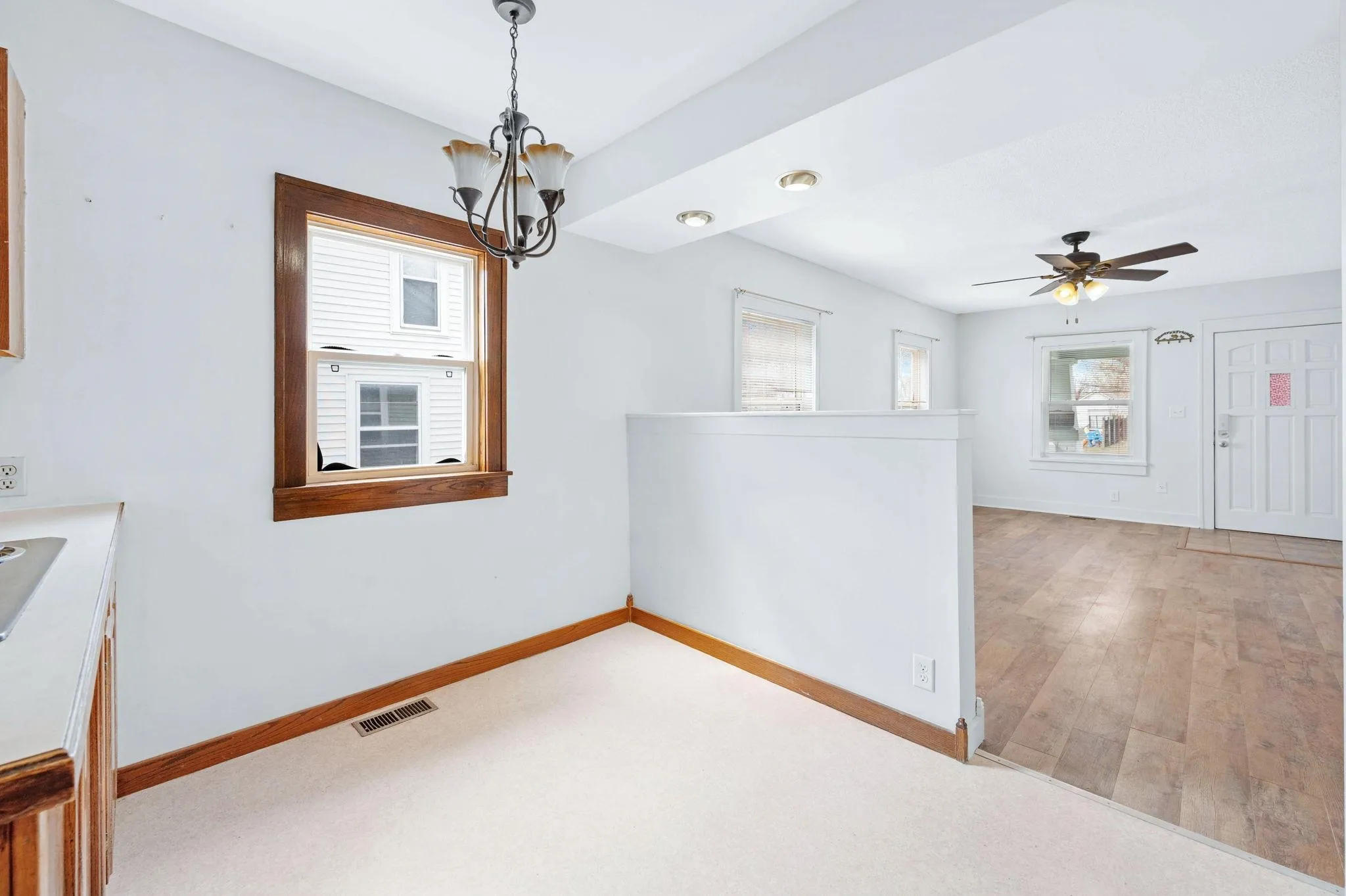 Wichita, Kansas 67213, United States, ,Residential,Active,98352