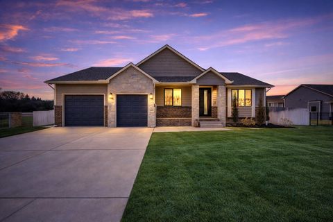 Homes For Sale - 2337 S Nicole St<br/> Andover, KS 67002