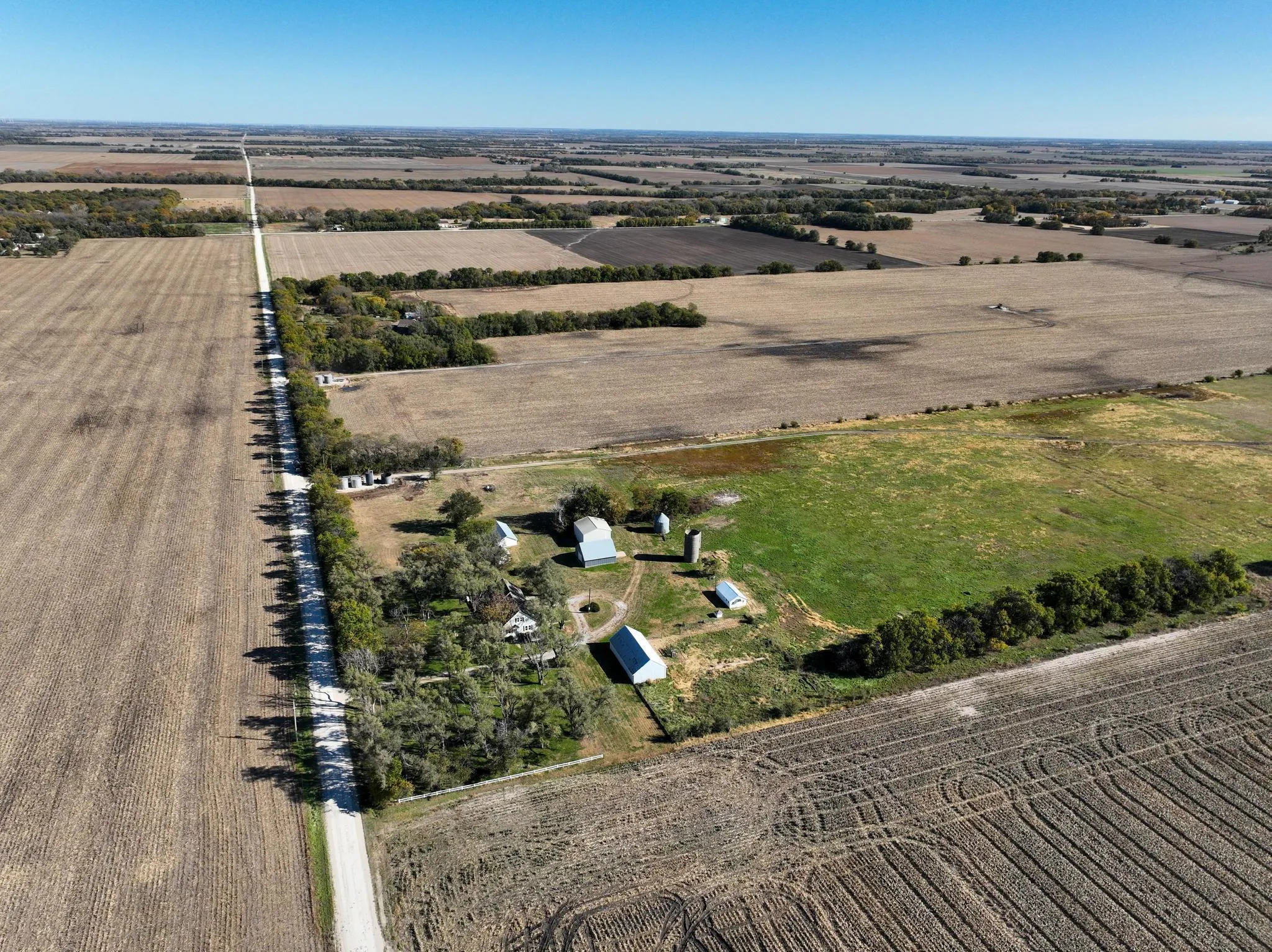 Newton, Kansas 67114, United States, 4 Bedrooms Bedrooms, ,2 BathroomsBathrooms,Residential,Active,241321