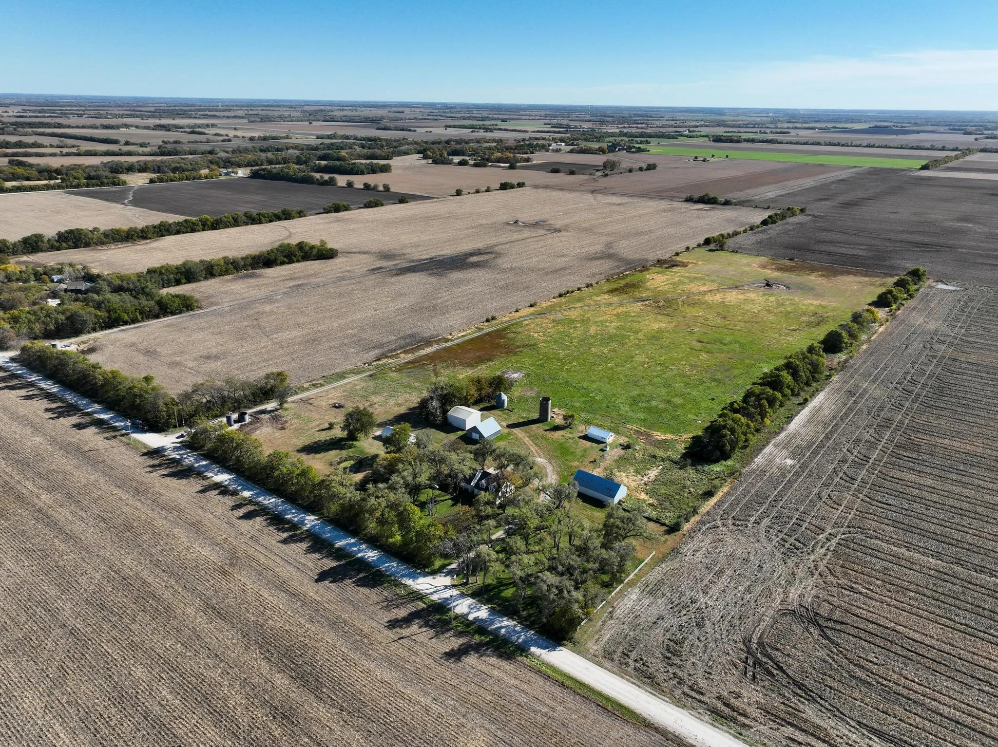 Newton, Kansas 67114, United States, 4 Bedrooms Bedrooms, ,2 BathroomsBathrooms,Residential,Active,241321