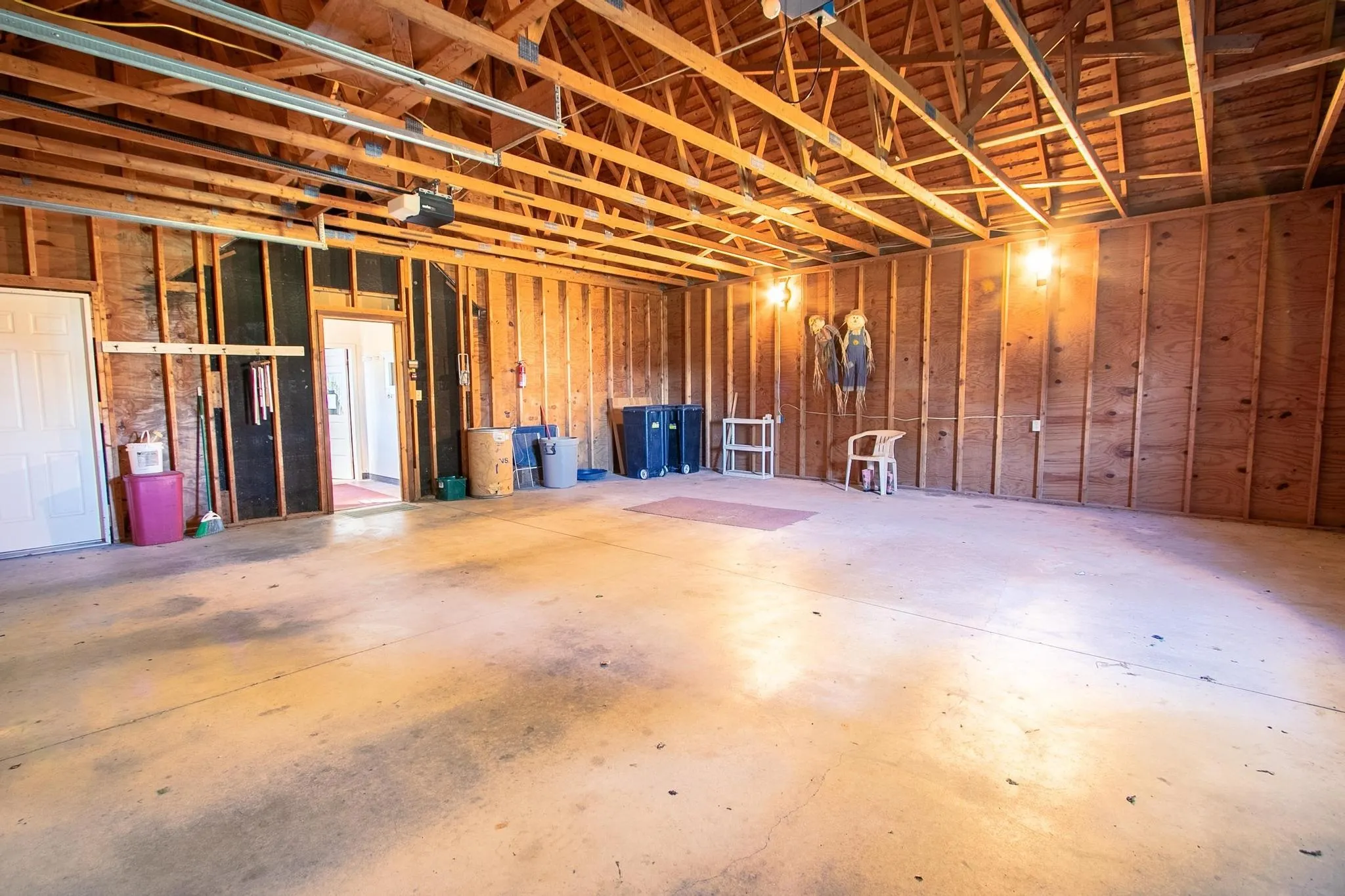 Newton, Kansas 67114, United States, 4 Bedrooms Bedrooms, ,2 BathroomsBathrooms,Residential,Active,241321