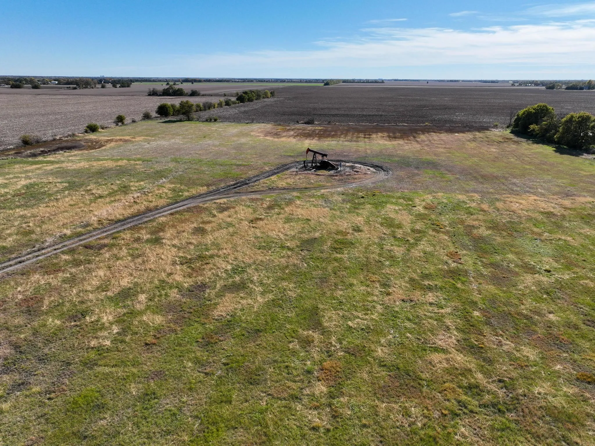 Newton, Kansas 67114, United States, 4 Bedrooms Bedrooms, ,2 BathroomsBathrooms,Residential,Active,241321