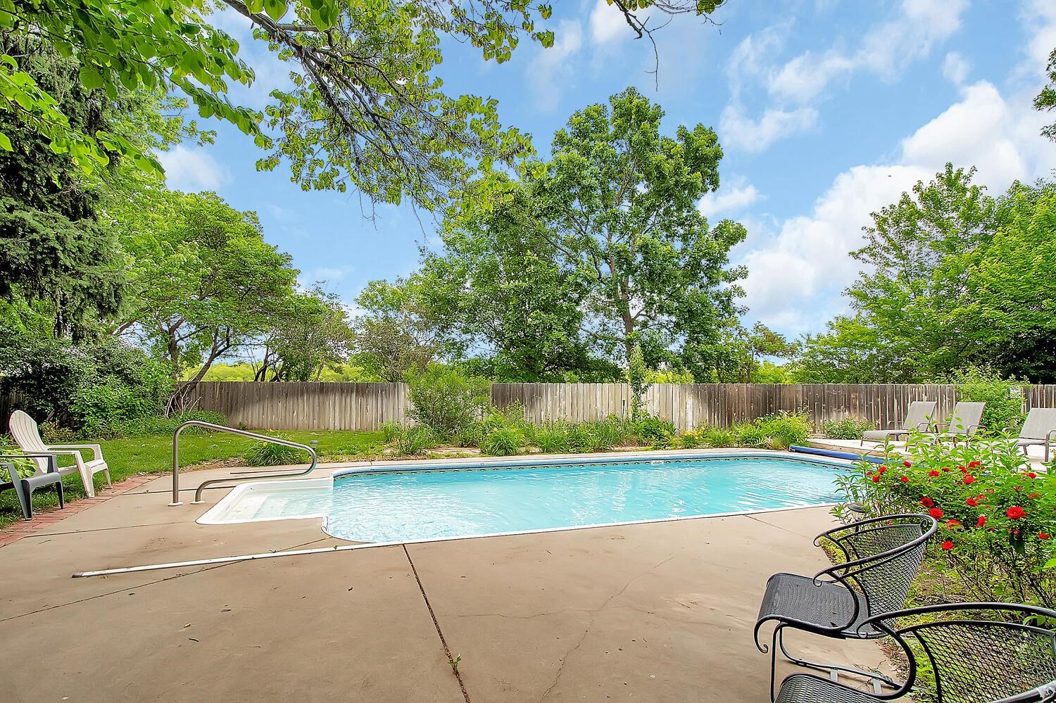 1977 N Mt Carmel Ave, Wichita, Kansas image 14
