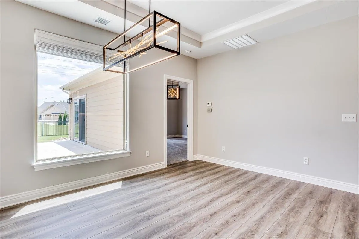 Derby, Kansas 67037, United States, 2 Bedrooms Bedrooms, ,2 BathroomsBathrooms,Residential,Pending,54807