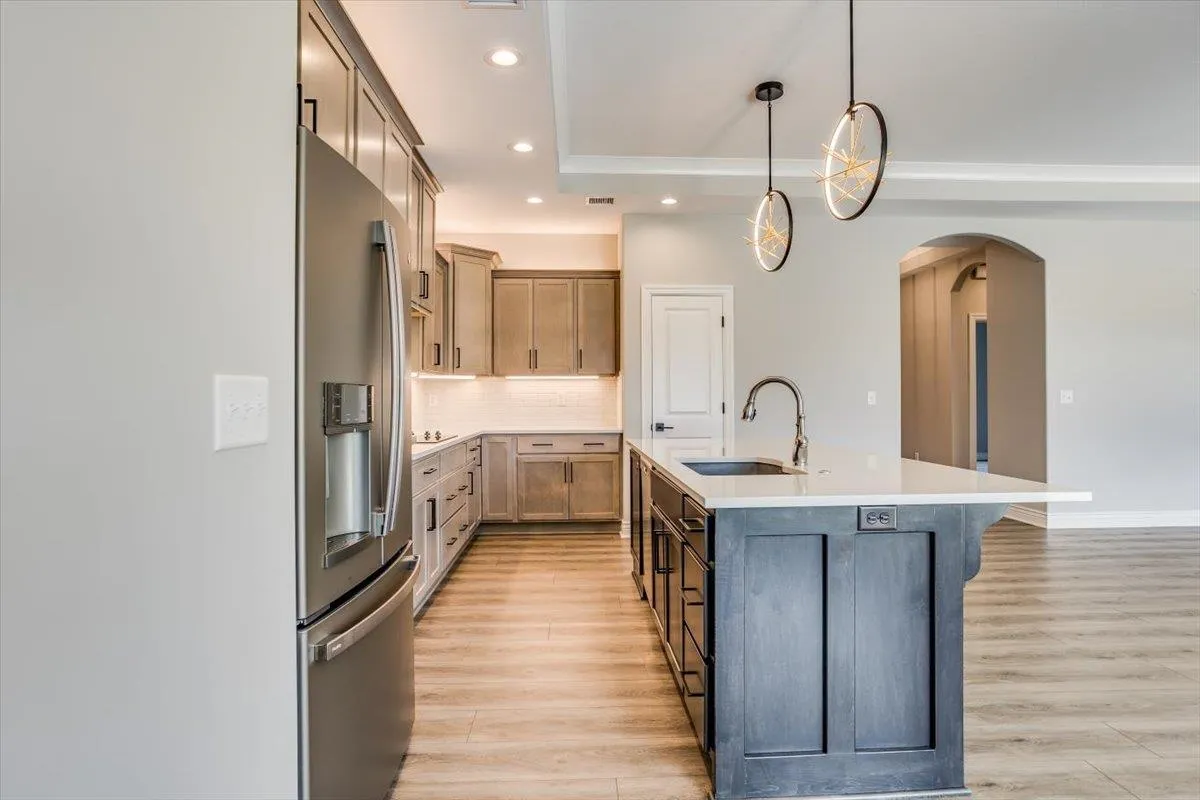 Derby, Kansas 67037, United States, 2 Bedrooms Bedrooms, ,2 BathroomsBathrooms,Residential,Pending,54807