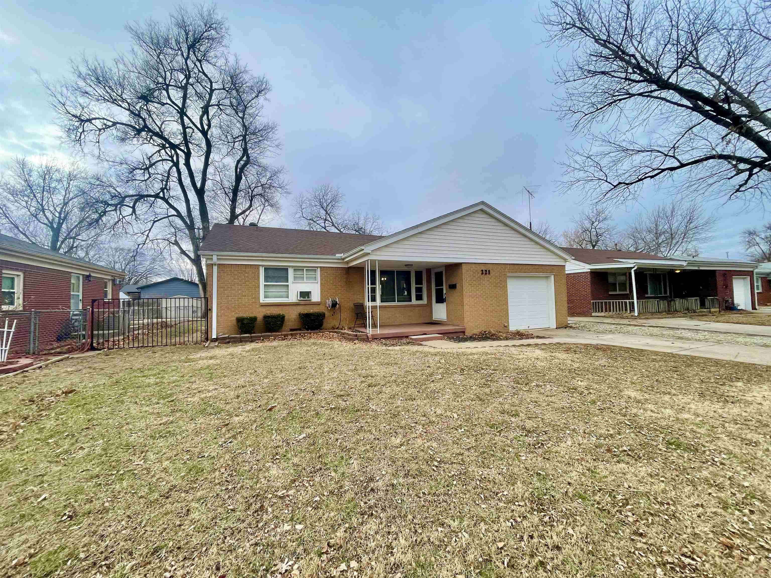 221 S Hungerford Ave, Haysville, Kansas image 2