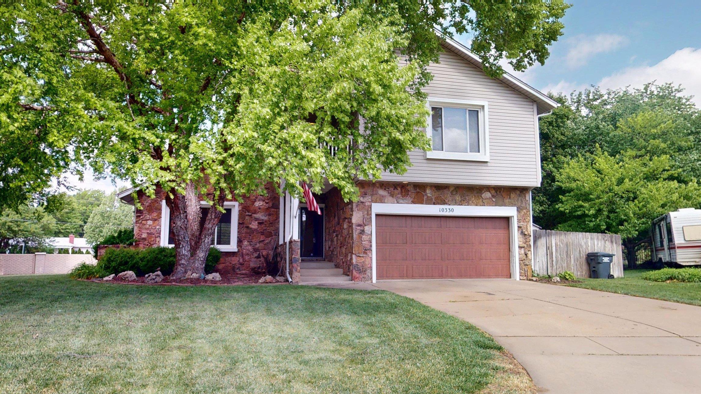10330 W Alamo Ct, Wichita, Kansas image 2