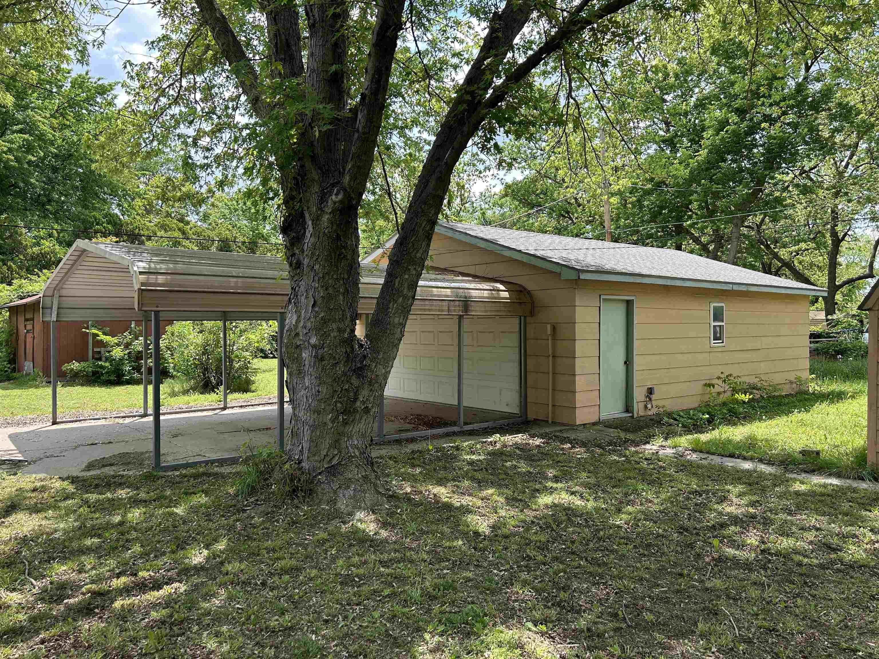 3133 N Porter Ave, Wichita, Virginia image 9