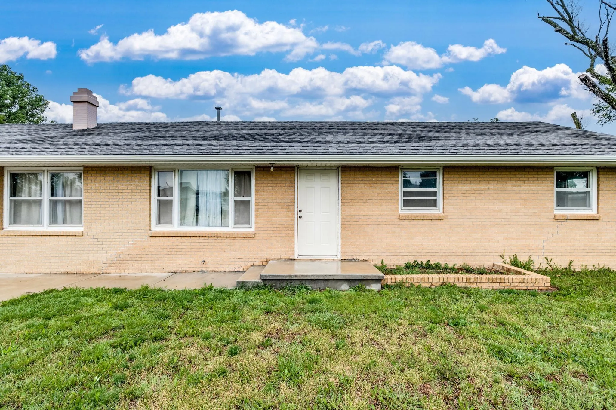 Rose Hill, Kansas 67133, United States, 4 Bedrooms Bedrooms, ,2 BathroomsBathrooms,Residential,Active,141205