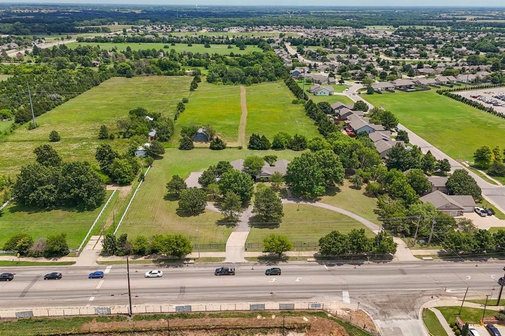 1300 N Rock Rd, Derby, Kansas image 4