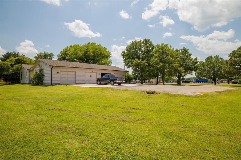 1300 N Rock Rd, Derby, Kansas image 33