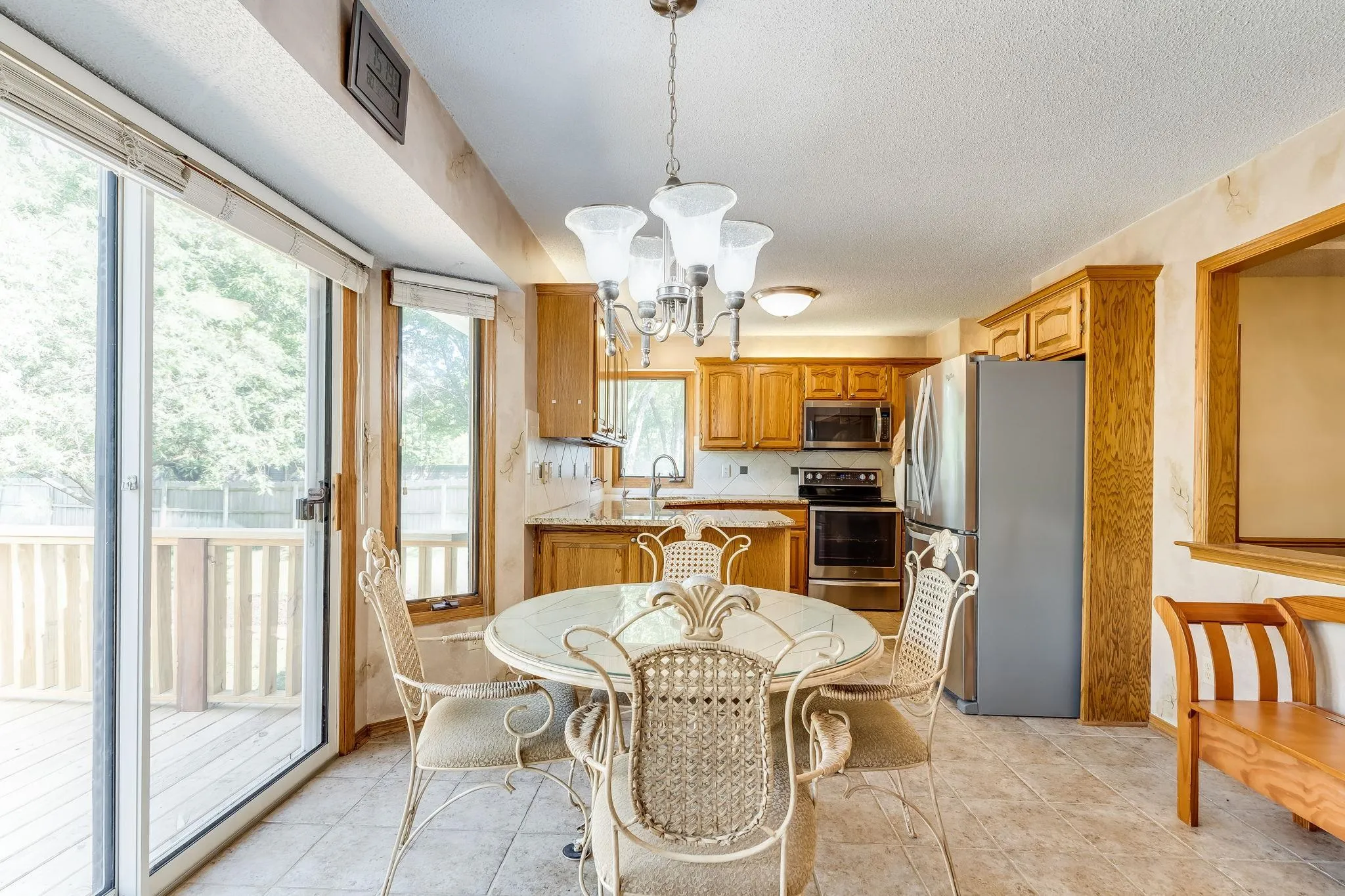 Derby, Kansas 67037, United States, 5 Bedrooms Bedrooms, ,3 BathroomsBathrooms,Residential,Pending,208946