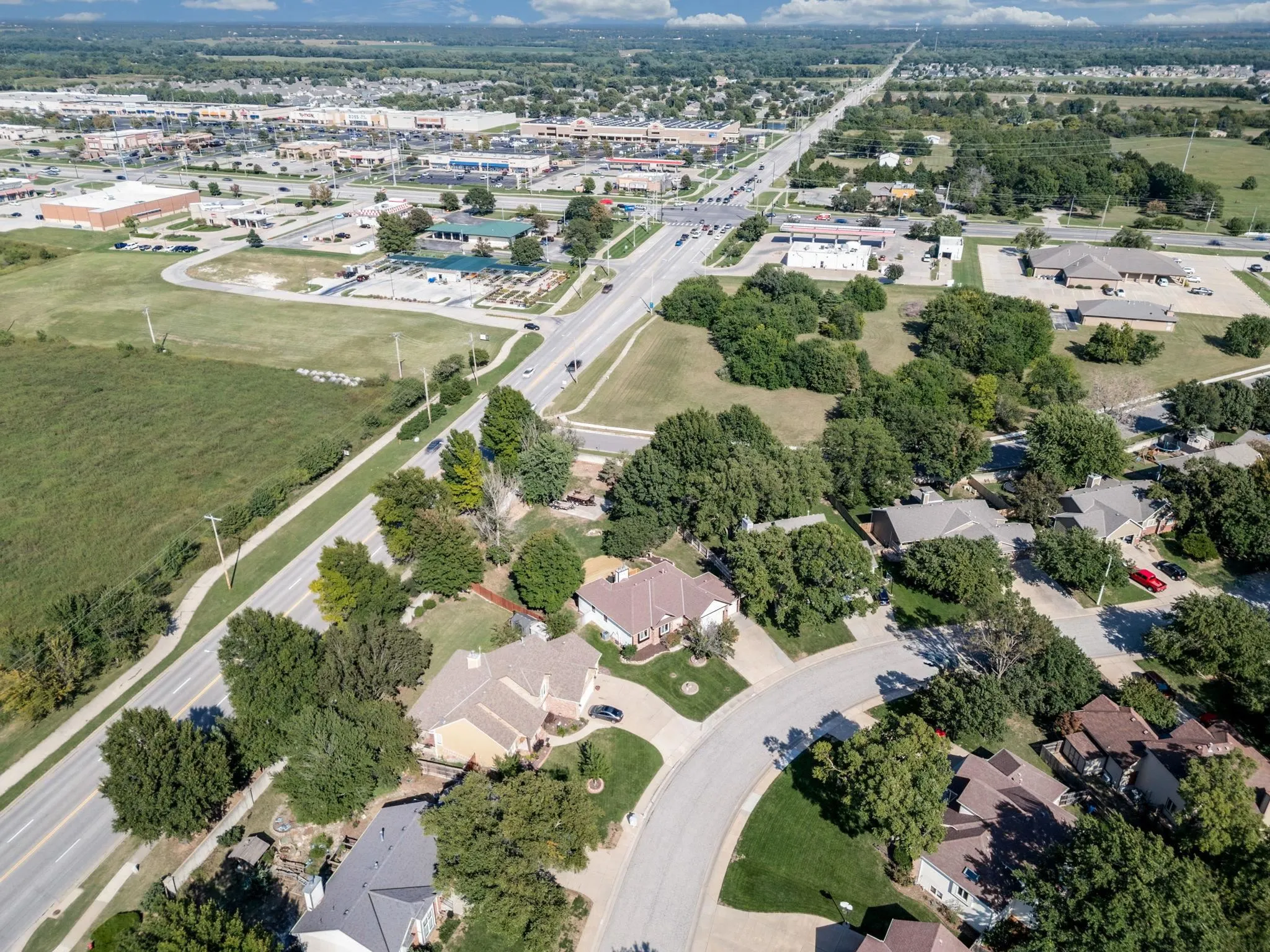 Derby, Kansas 67037, United States, 5 Bedrooms Bedrooms, ,3 BathroomsBathrooms,Residential,Pending,208946