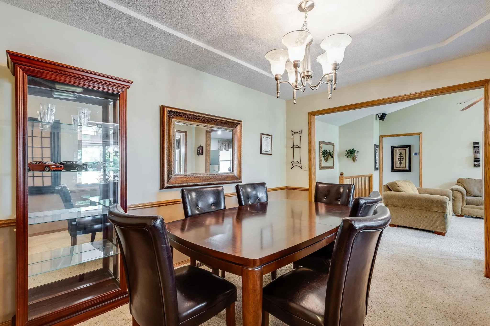 Derby, Kansas 67037, United States, 5 Bedrooms Bedrooms, ,3 BathroomsBathrooms,Residential,Pending,208946