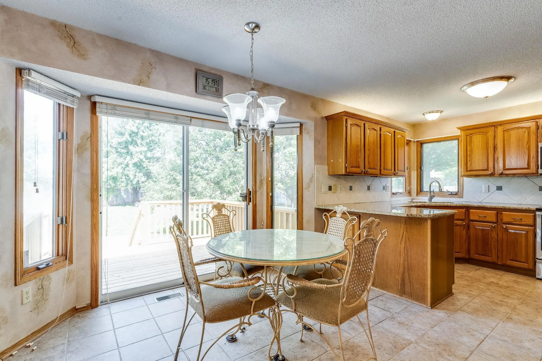 Derby, Kansas 67037, United States, 5 Bedrooms Bedrooms, ,3 BathroomsBathrooms,Residential,Pending,208946