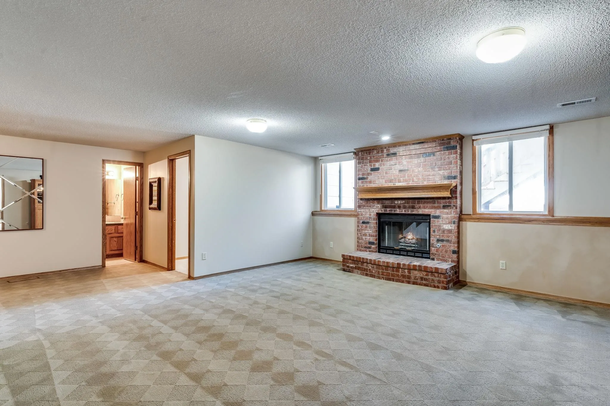 Derby, Kansas 67037, United States, 5 Bedrooms Bedrooms, ,3 BathroomsBathrooms,Residential,Pending,208946