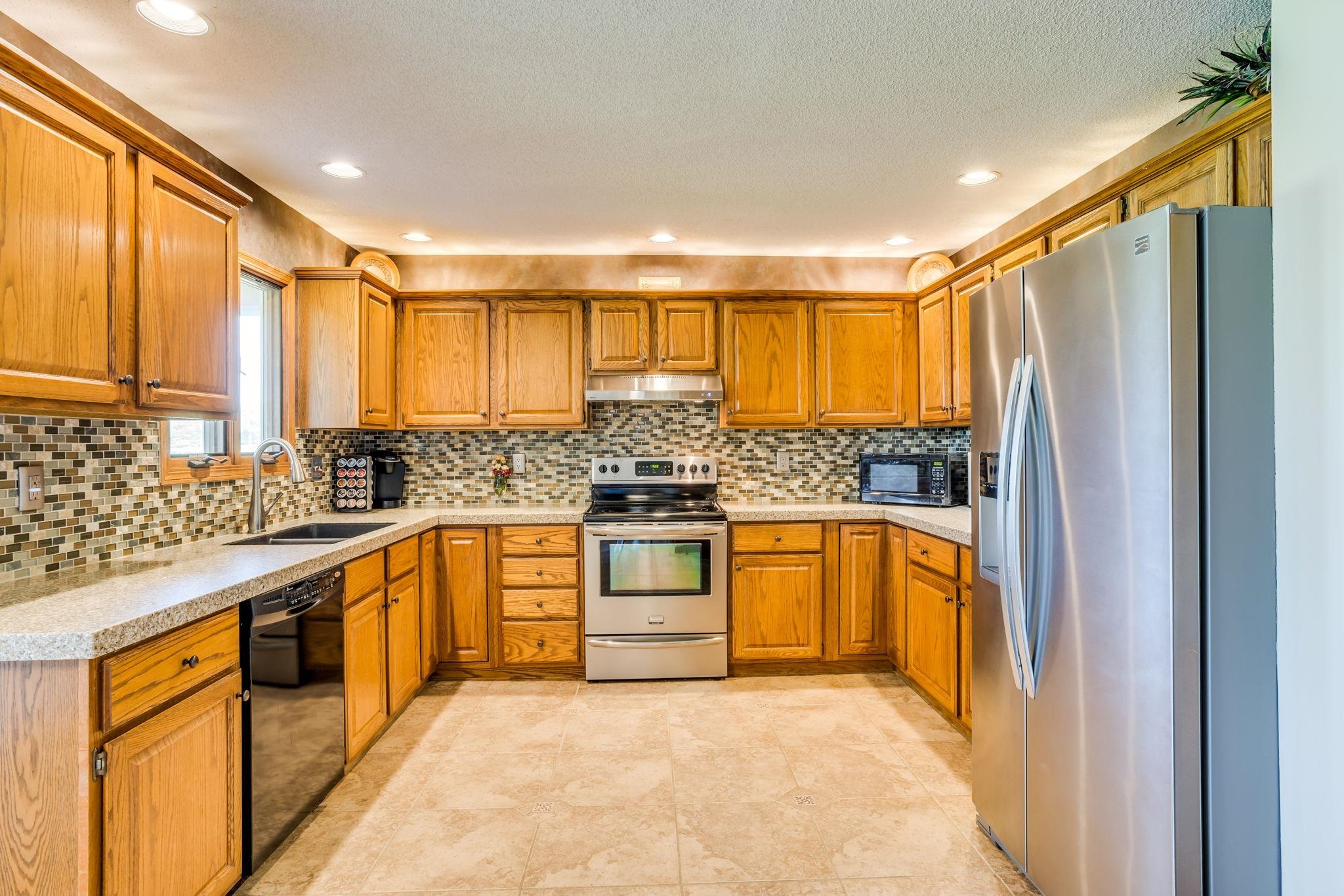 2415 N Spring Meadow St, Wichita, Kansas image 11