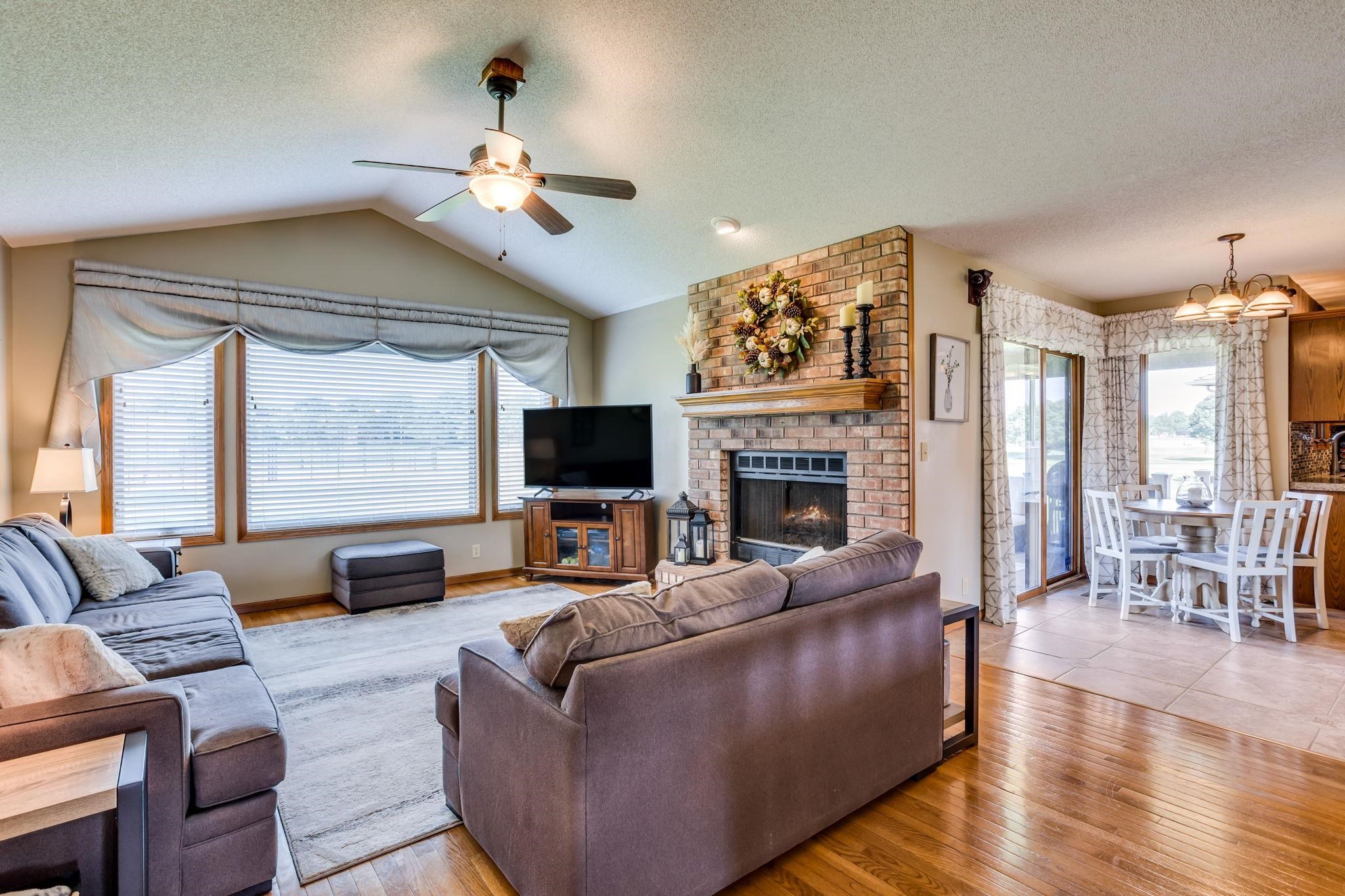 2415 N Spring Meadow St, Wichita, Kansas image 8