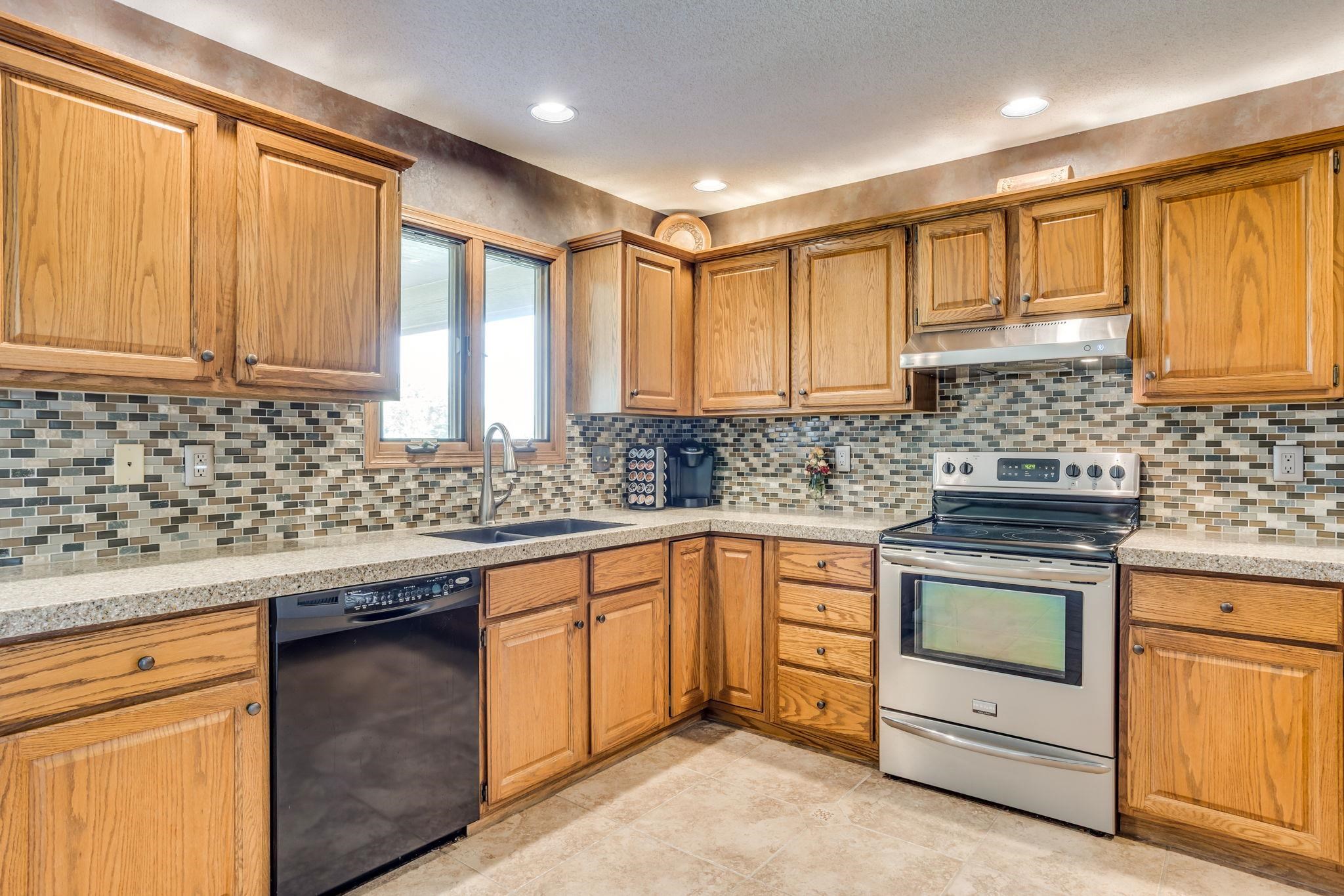 2415 N Spring Meadow St, Wichita, Kansas image 12