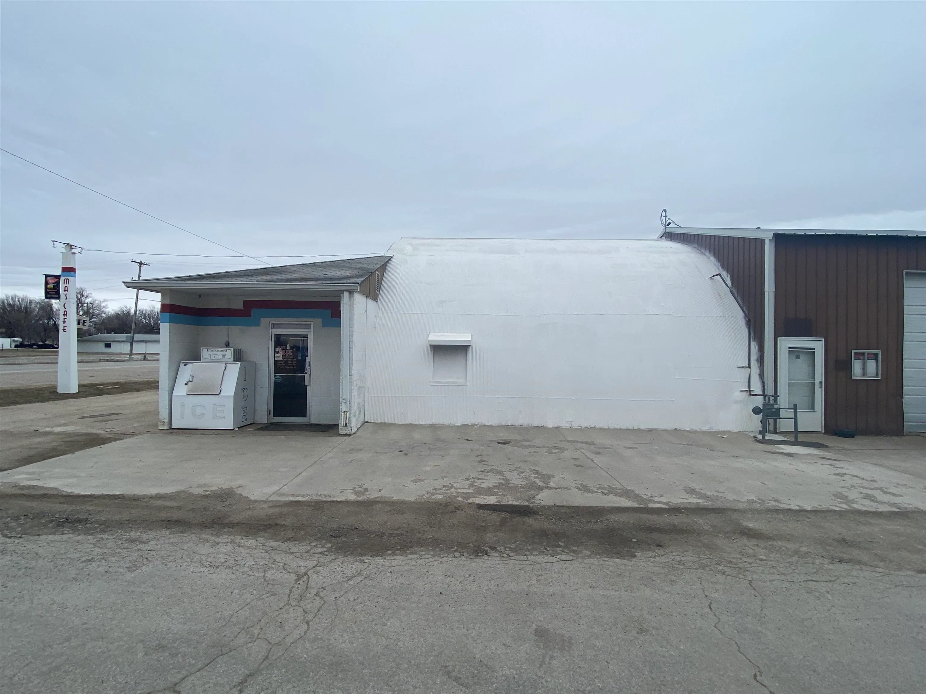 Burden, Kansas 67019, United States, ,Commercial,Active,147138