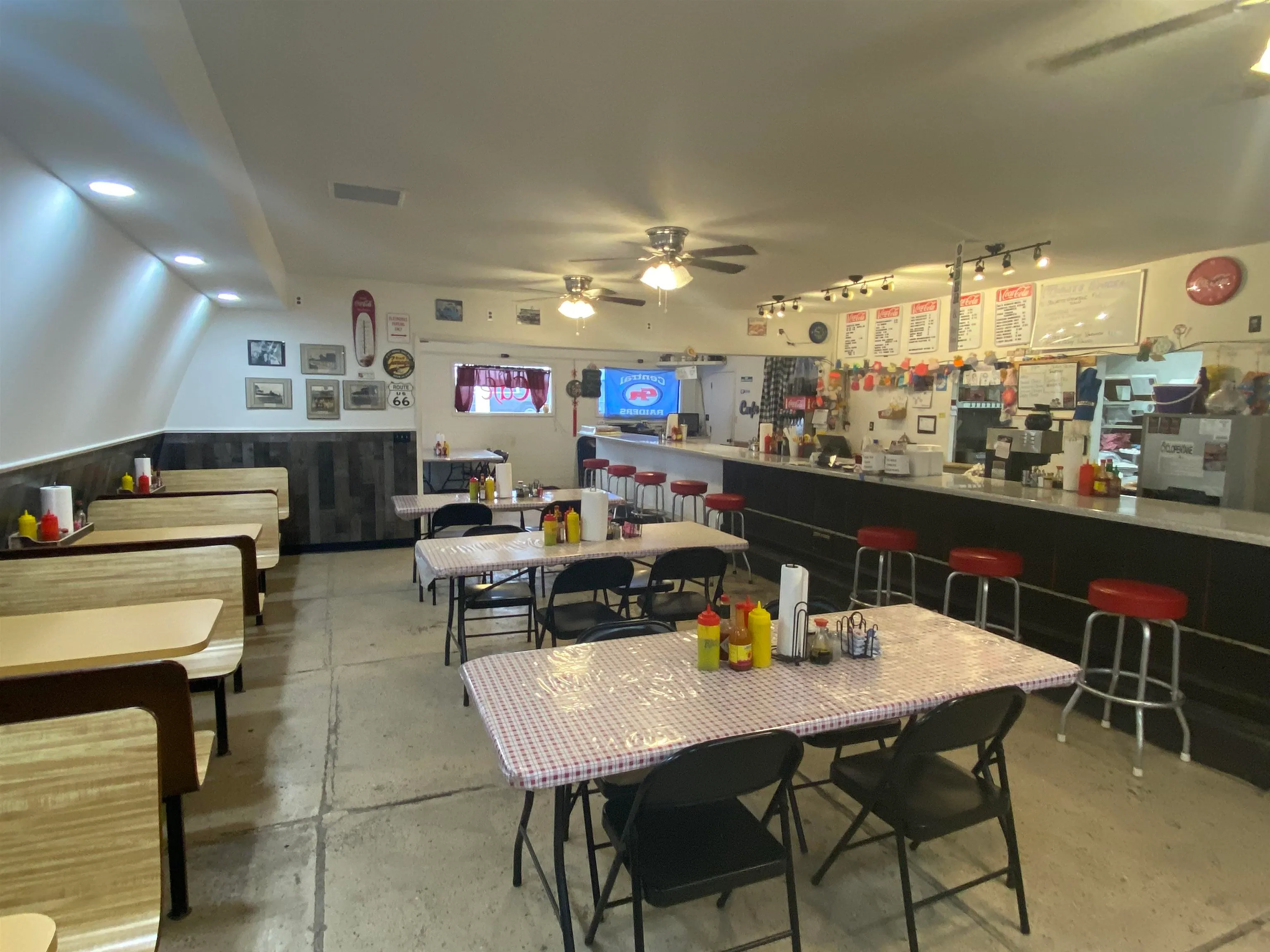 Burden, Kansas 67019, United States, ,Commercial,Active,147138