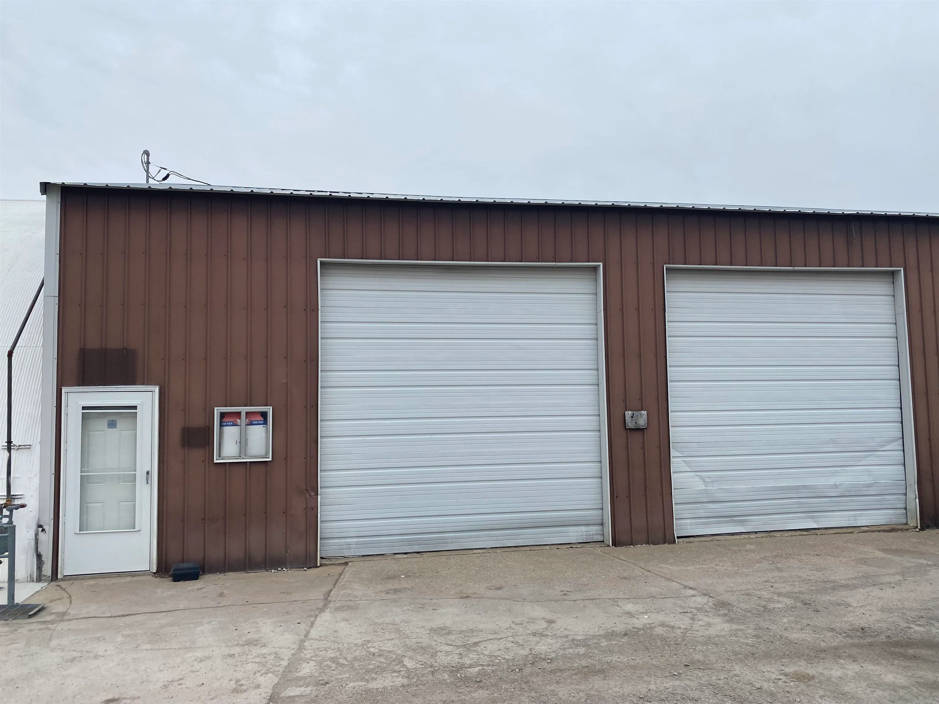 Burden, Kansas 67019, United States, ,Commercial,Active,147138