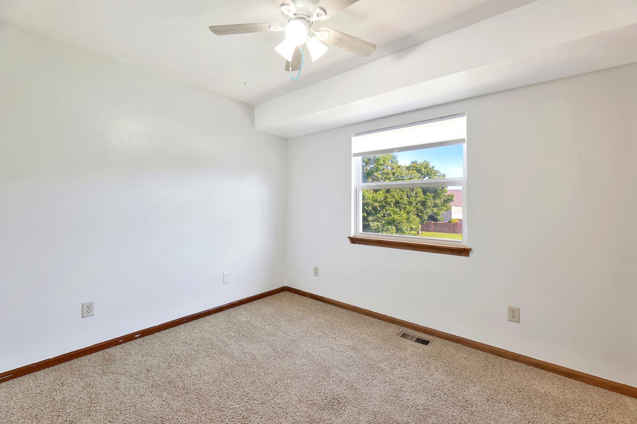 900 Sandalwood Cir, Augusta, Kansas image 18