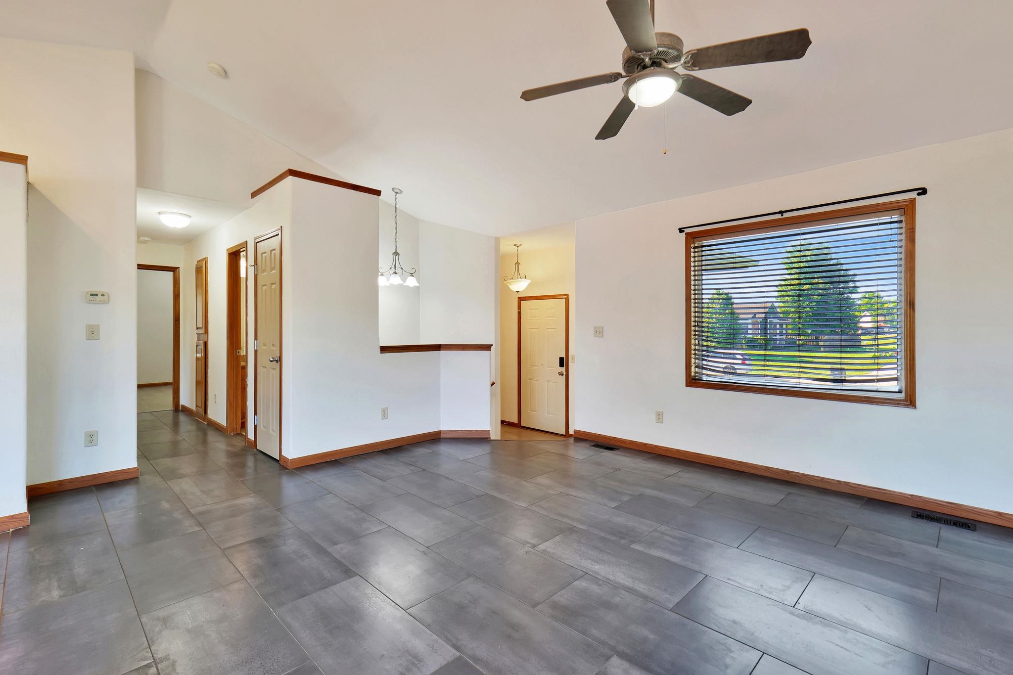 900 Sandalwood Cir, Augusta, Kansas image 6
