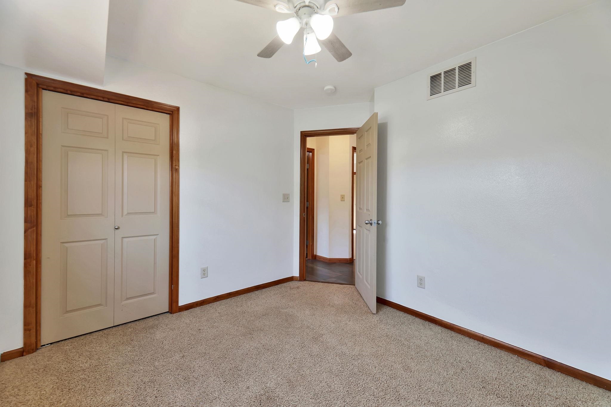 900 Sandalwood Cir, Augusta, Kansas image 19