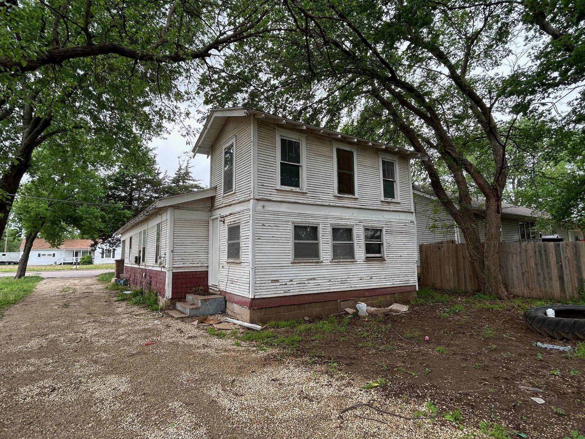 1002 N Taylor St, El Dorado, Kansas image 3