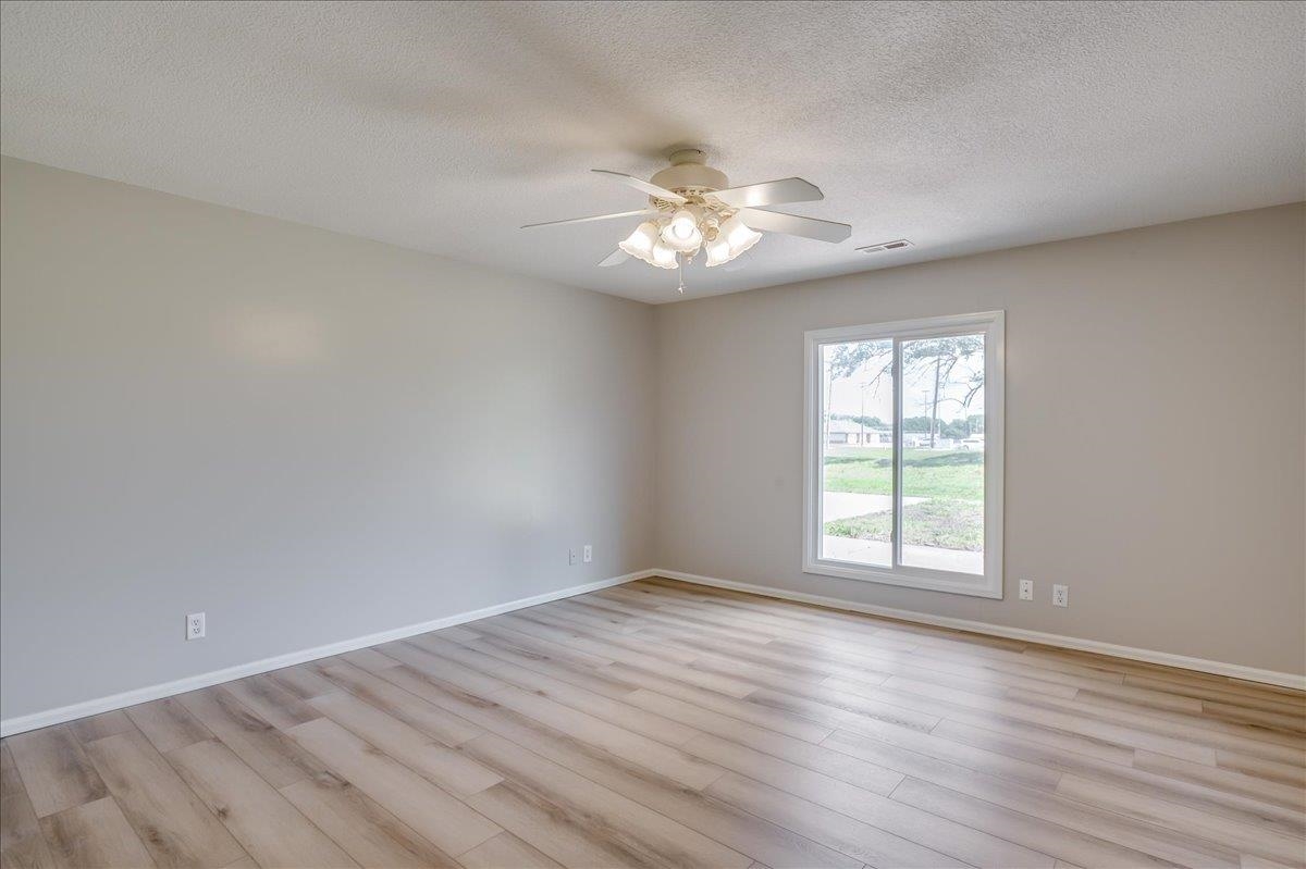 132 Timberlane Dr, Haysville, Kansas image 26