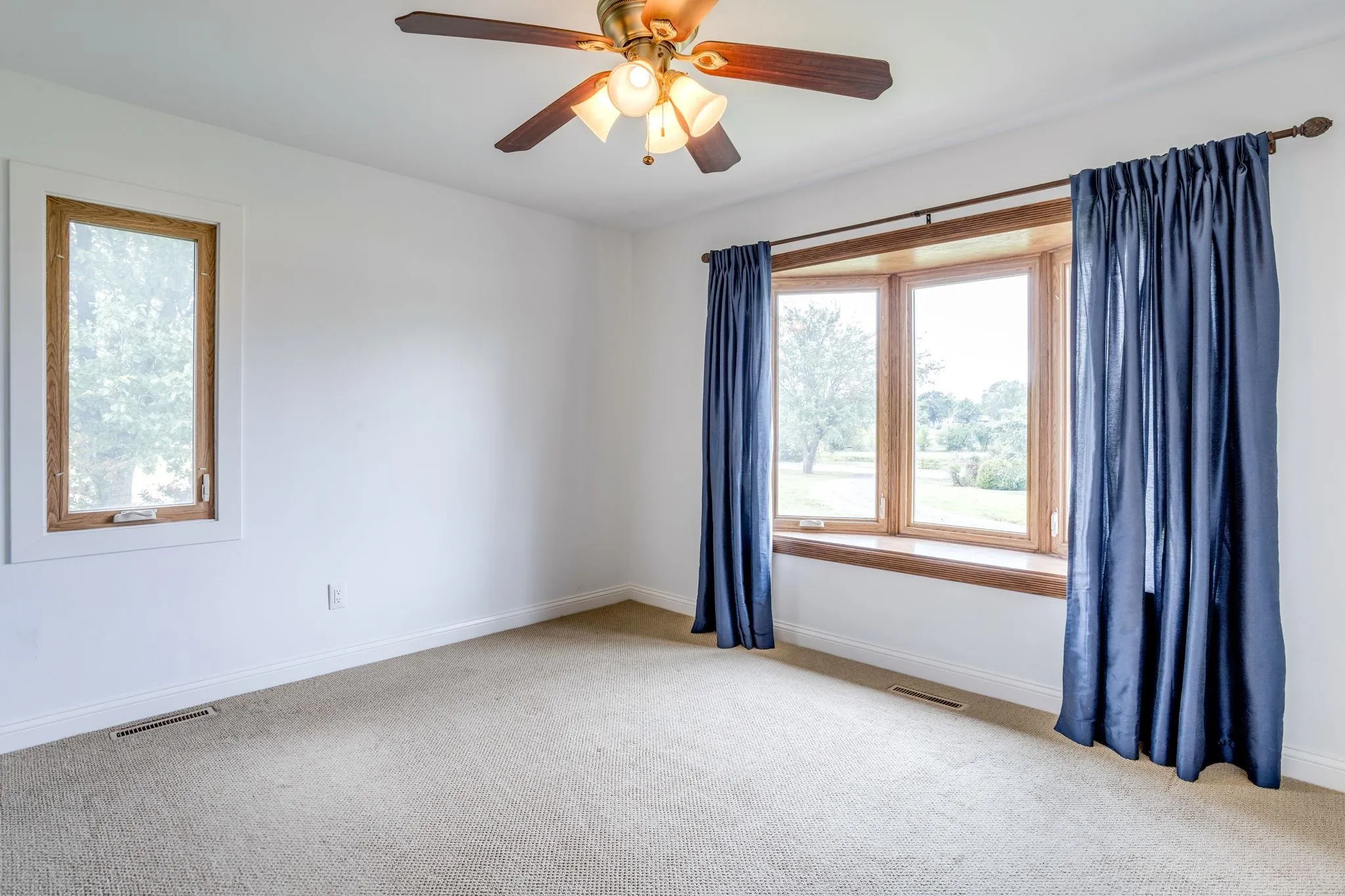 Towanda, Kansas 67144, United States, 3 Bedrooms Bedrooms, ,3 BathroomsBathrooms,Residential,Active,141657