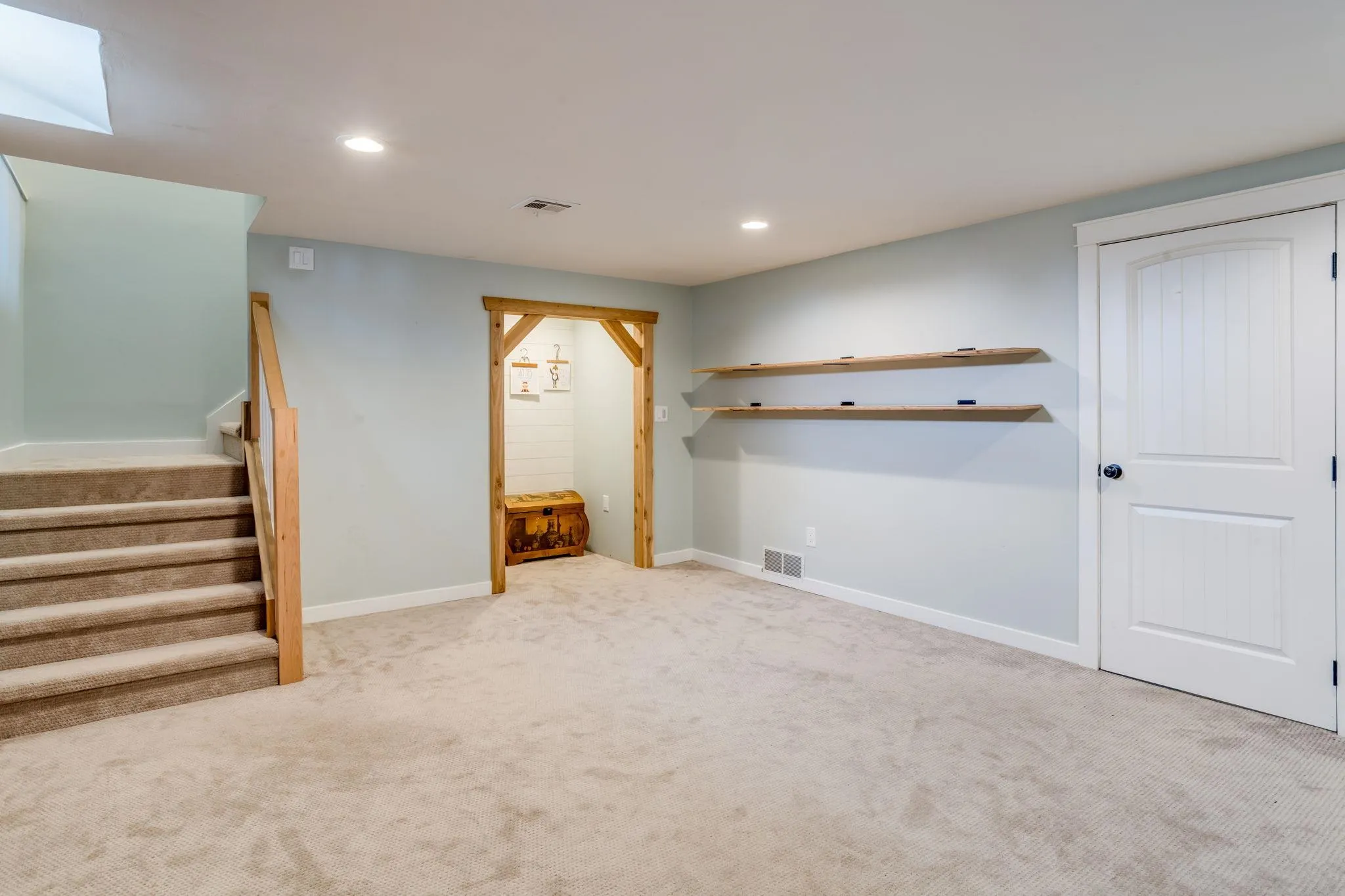 Towanda, Kansas 67144, United States, 3 Bedrooms Bedrooms, ,3 BathroomsBathrooms,Residential,Active,141657